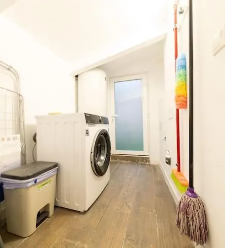 Exclusive & Cozy In The Center Of *